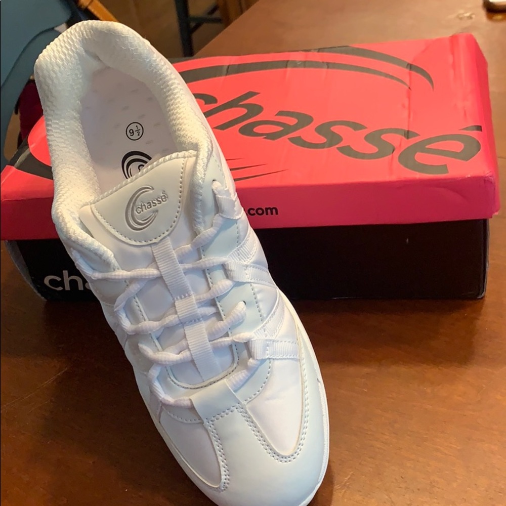 Brand new cheerleading shoes